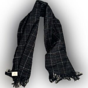 NWT Oversized scarf COZY SOFT 72x 24.5 w/fringe